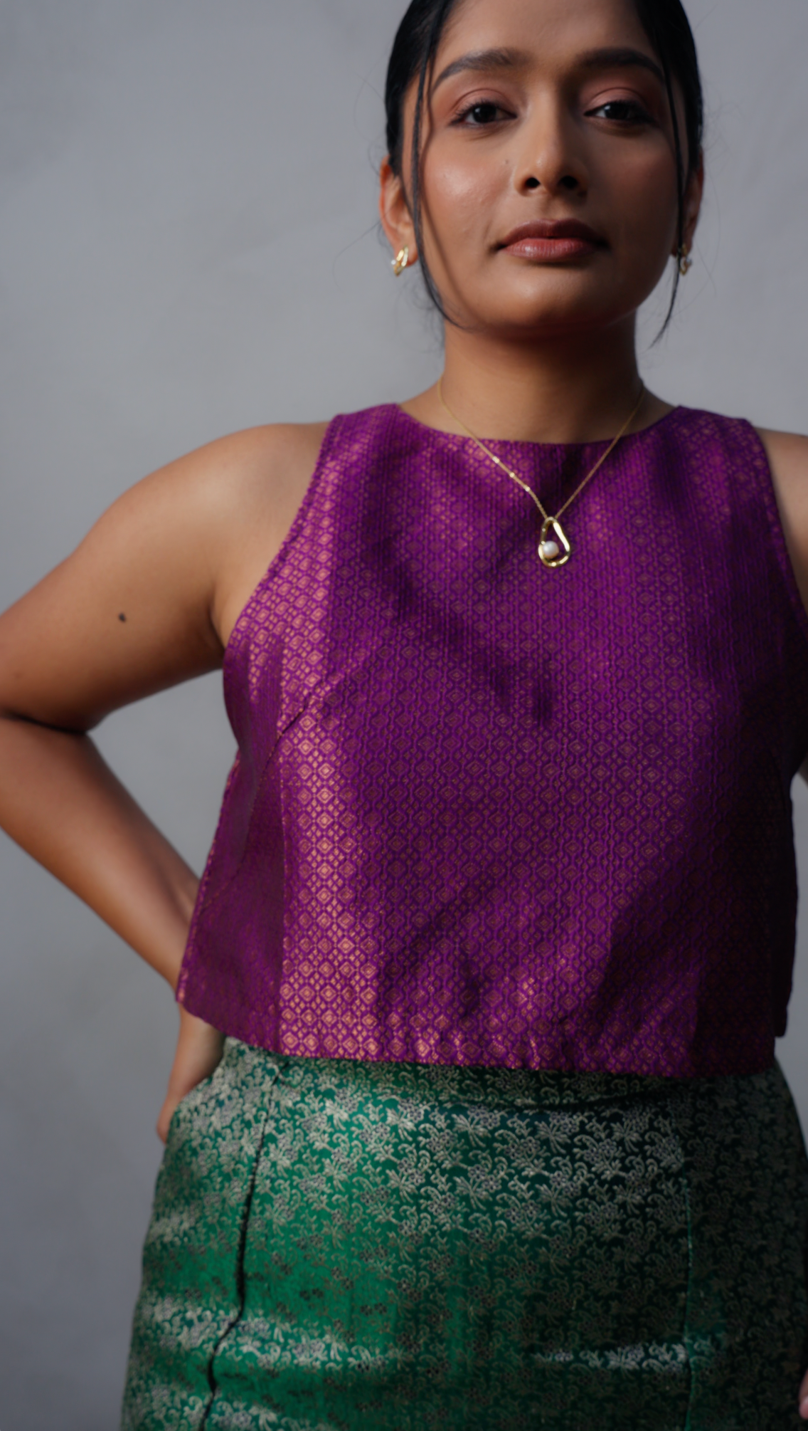 Iridescent Forest Green Zenith Crop
